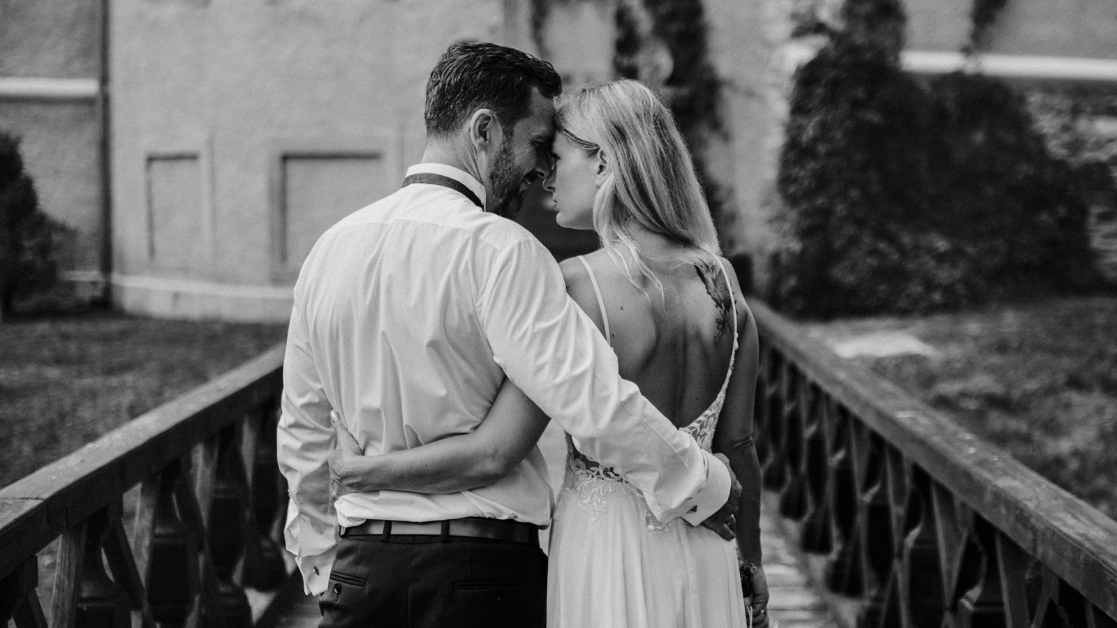 Vouchery  na pobyt lub do restauracji w Zamku Karpniki  